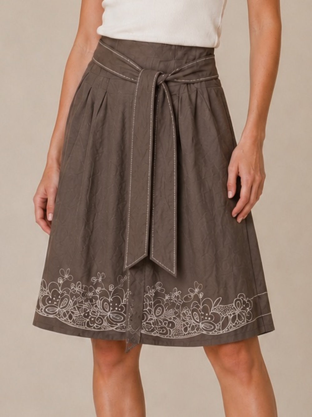 Ramie Rayon Embroidered A-Line Skirt Gray Tie Waist Size Large Metro Wear